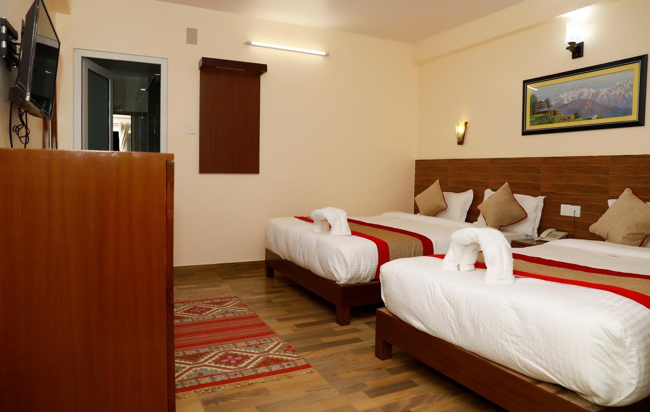 Hotel Guru Покхара Екстер'єр фото