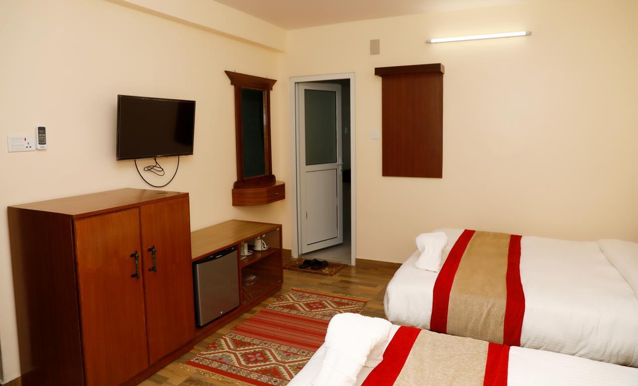 Hotel Guru Покхара Екстер'єр фото