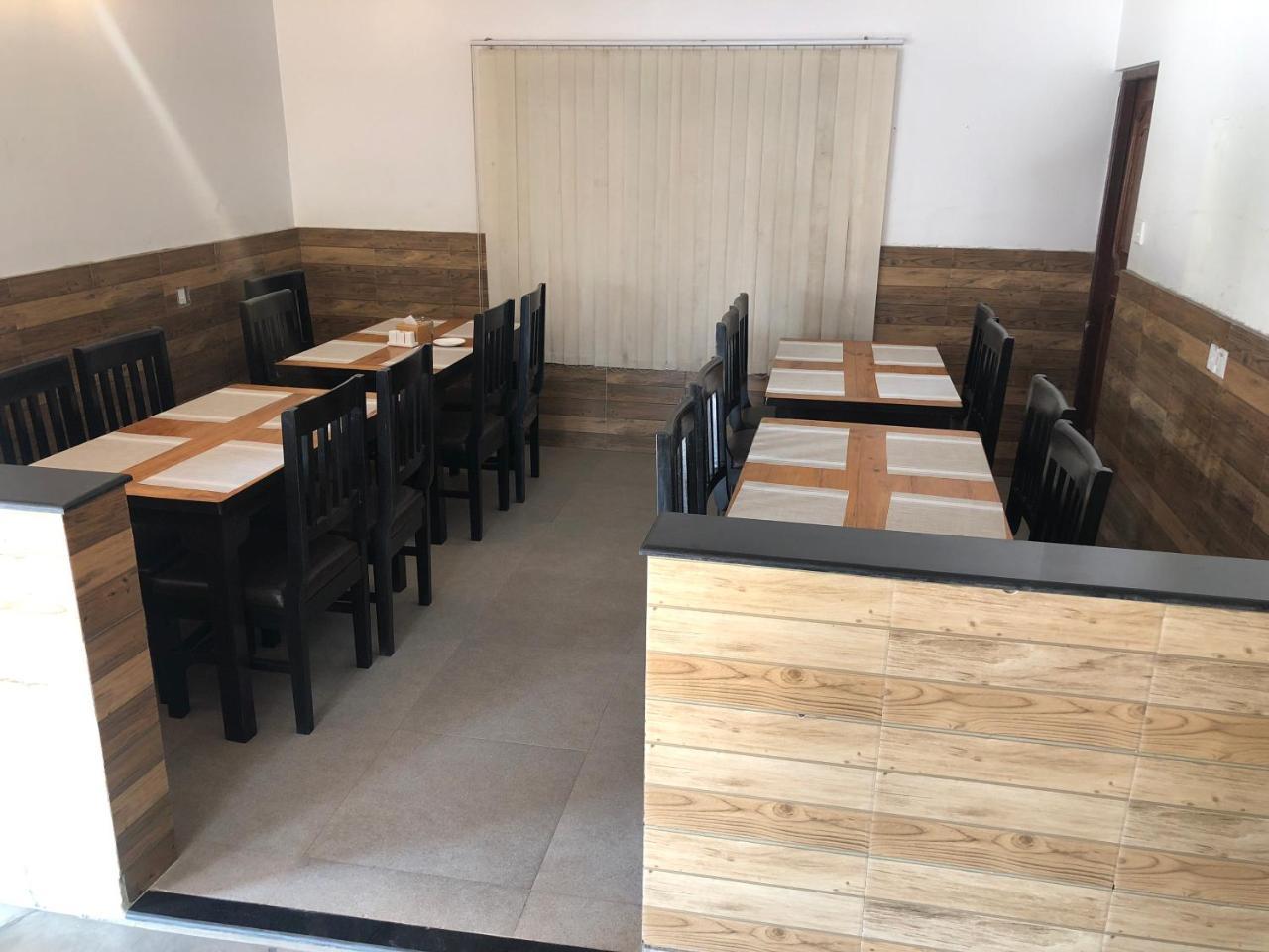 Hotel Guru Покхара Екстер'єр фото