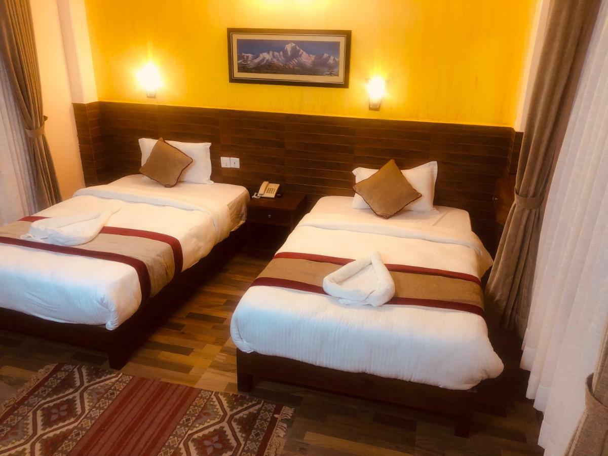 Hotel Guru Покхара Екстер'єр фото
